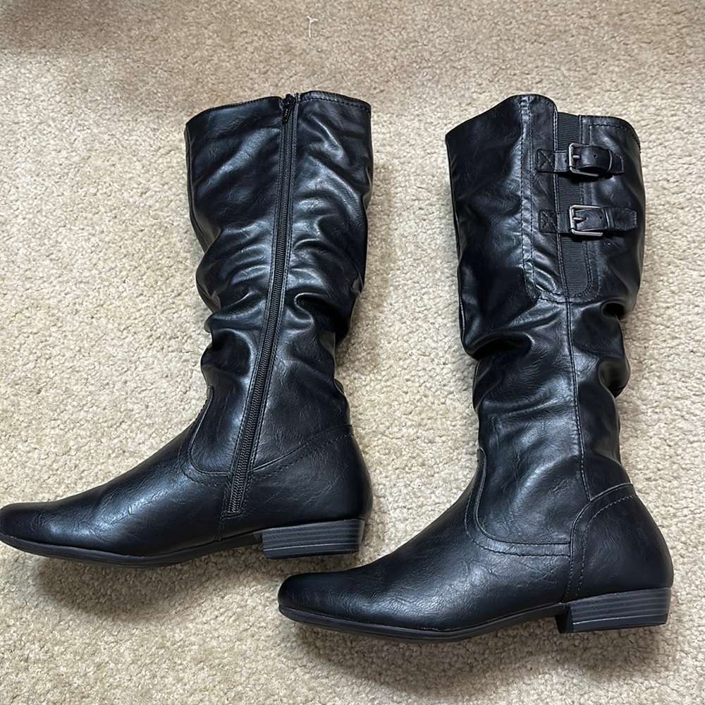 Cliff by White Mountain Knee High Boots